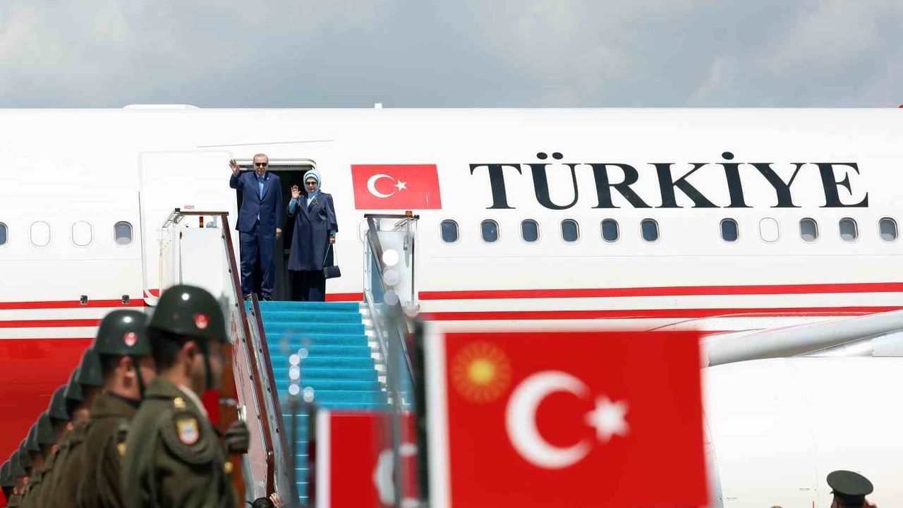 Cumhurbaşkanı Erdoğan Resmi Ziyaret İçin Kazakistan'a Gitti
