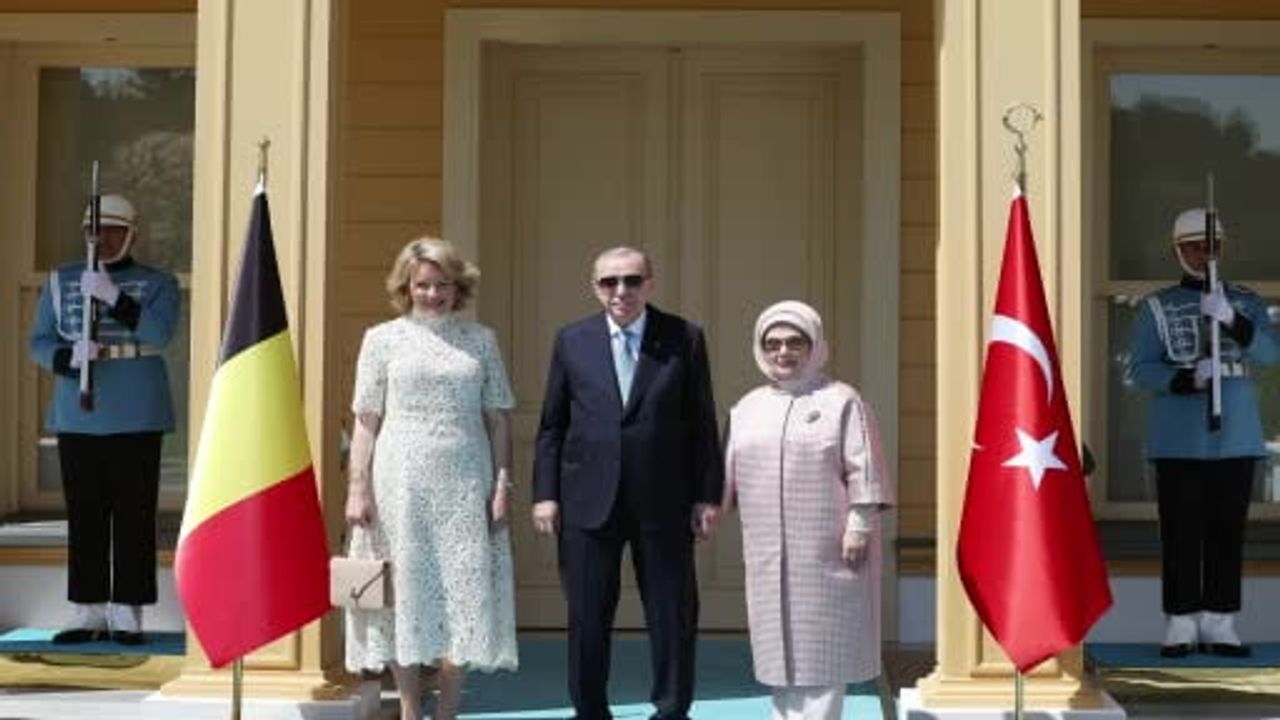 Cumhurbaşkanı Erdoğan, Vahdettin Köşkü'nde Belçika Kraliçesi Mathilde'yi kabul etti