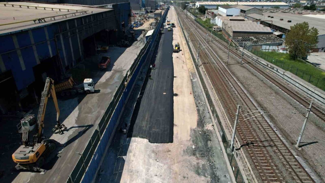 Darıca Emek Mahallesi'nde Dutluk Sokak'ta Yenileme ve Altyapı Çalışmaları