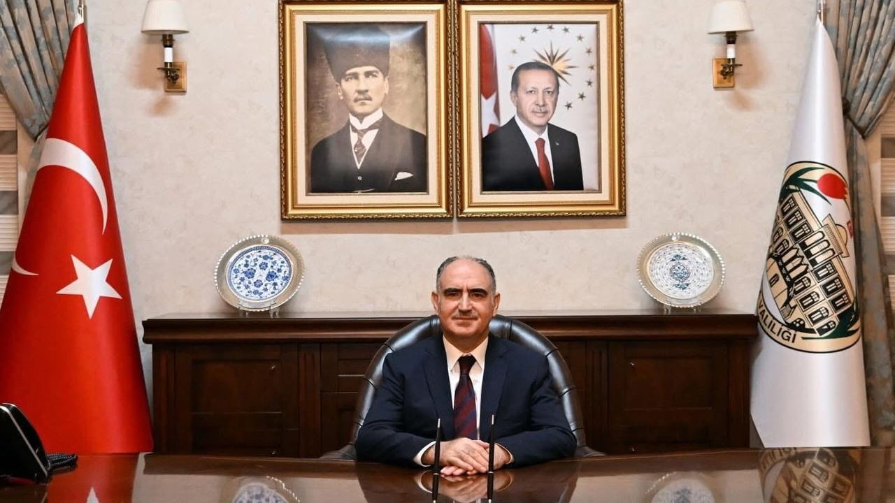 Demirköprü Barajı'ndan Marmara Gölü'ne kontrollü su aktarımı başladı