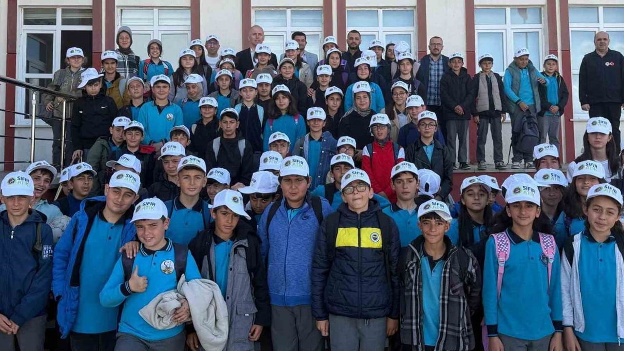 Demirözü'nde ortaokul öğrencilerine 'Sıfır Atık ve Çevre Farkındalık' eğitimi verildi
