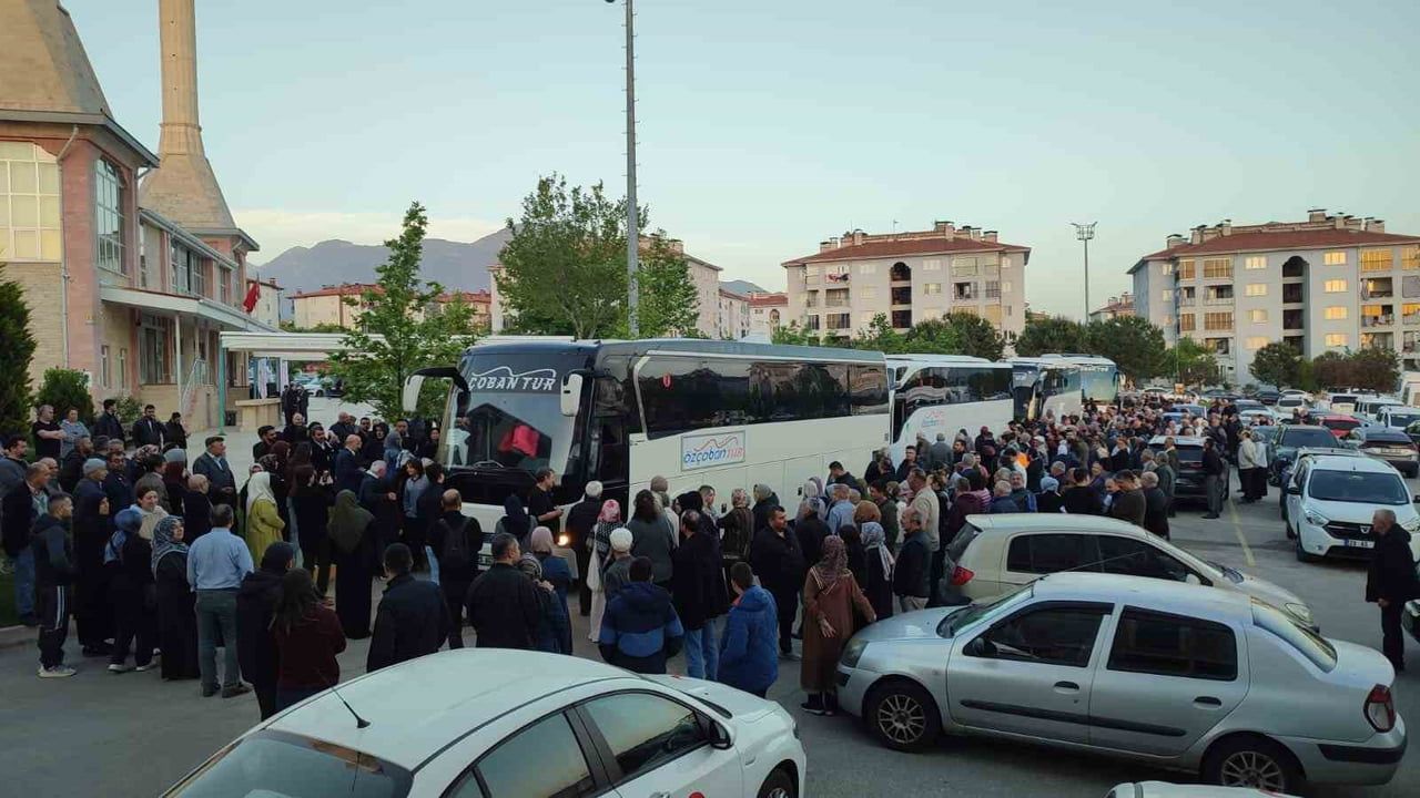 Denizli’den 201 hacı adayı Hilal Camisi’nden uğurlandı
