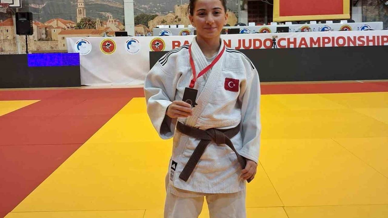 Denizlili Judocu Şirin Yolcu, Budva'da Balkan Üçüncüsü Oldu