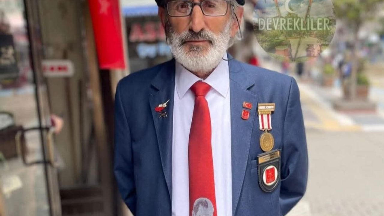 Devrek'te Kıbrıs Gazisi Satılmış Pürcü (73) askeri törenle uğurlandı