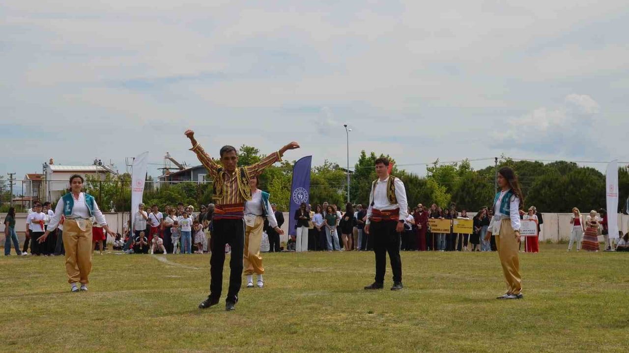Didim'de 19 Mayıs kutlamaları: Gösteriler ve oratoryo beğeni topladı