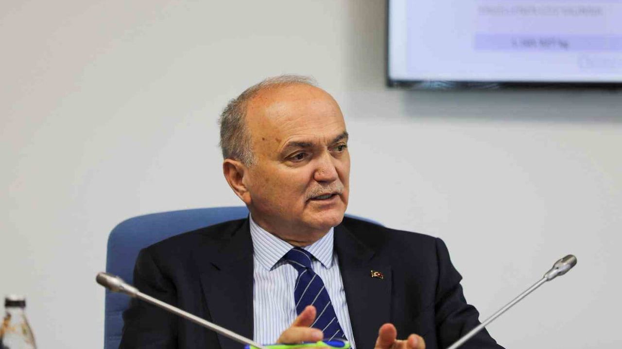 DİKAB Meclisi'nde Faruk Özlü yeniden başkan seçildi
