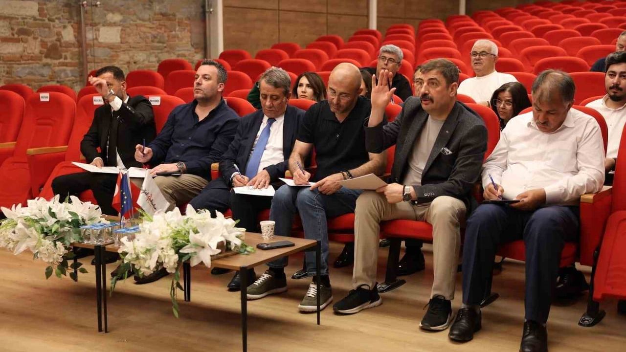 Doğal Şehirler Birliği Başkanı Anıl Yetişkin seçildi