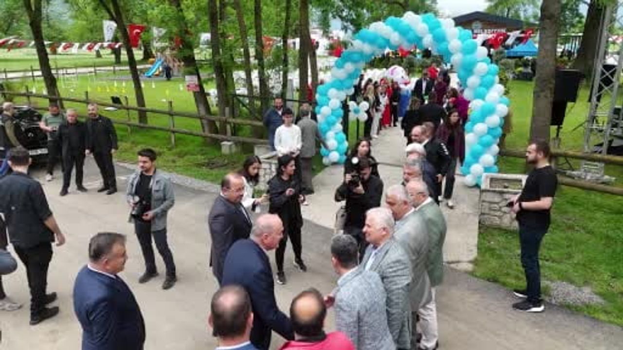 Düzce Belediyesi Engelsiz Yaşam Pikniğini Gölyaka Kültür Park’ta gerçekleştirdi