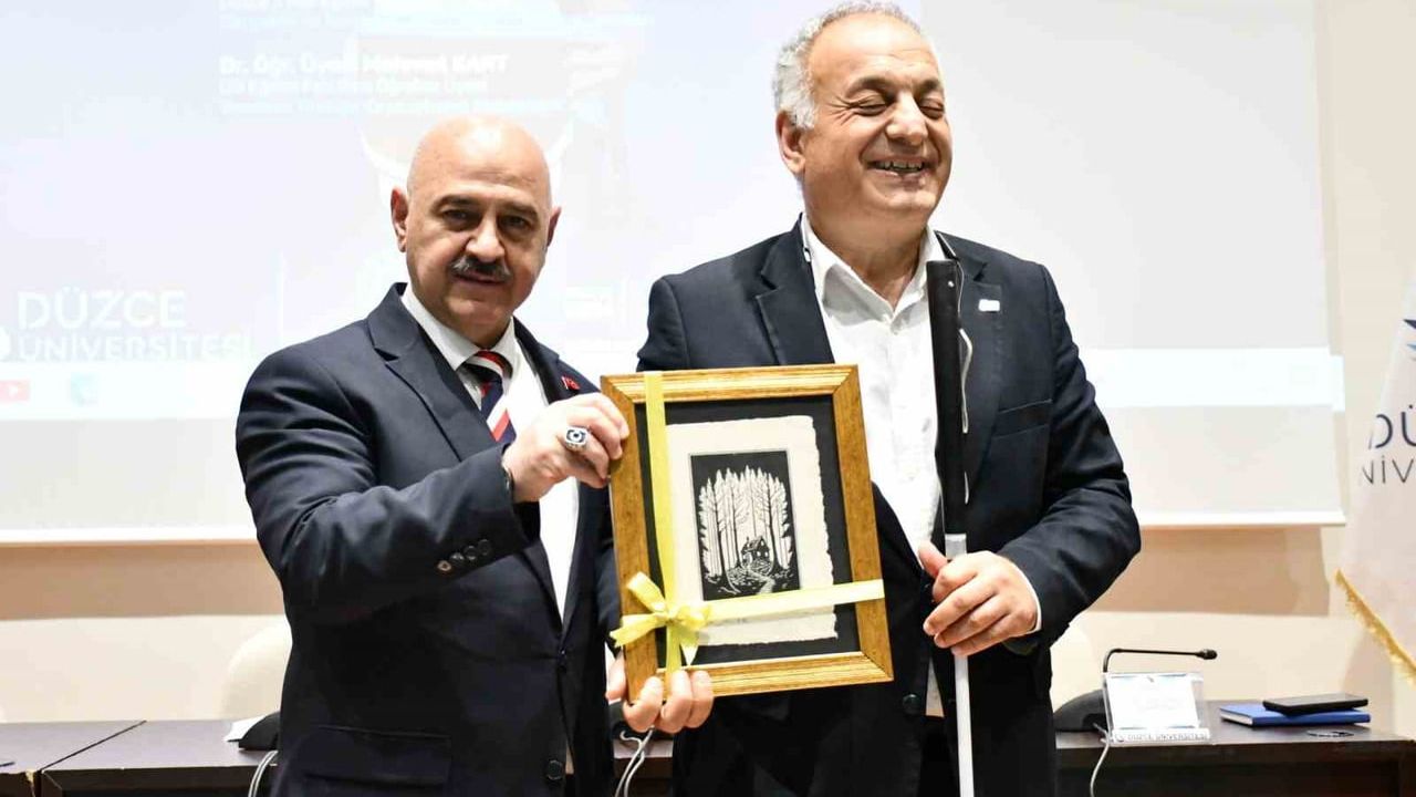 Düzce’de ‘Engelleri Birlikte Aşmak’: Geçmişten Geleceğe Türkiye’de Özel Eğitim Konferansı
