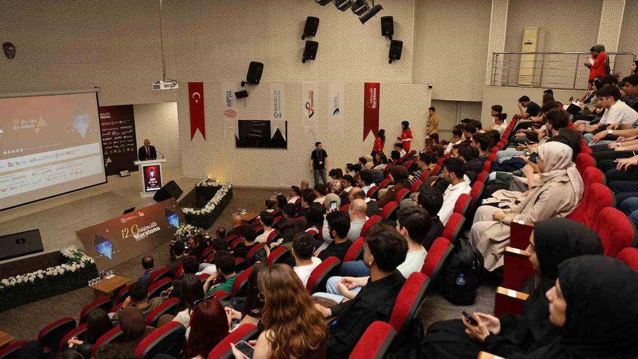 Düzce'de Girişimcilik Maratonu başladı: 487 başvuru arasından 15 takım seçildi