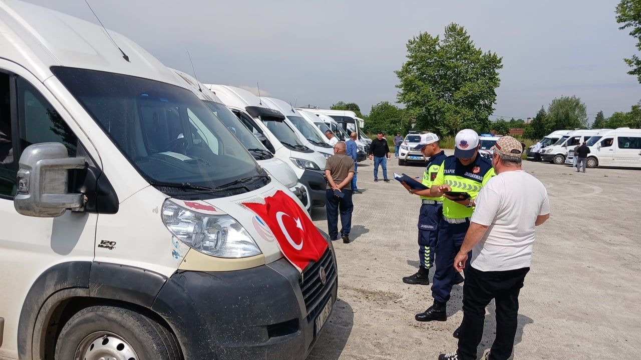 Düzce'de okul servisleri için ikinci dönem denetimleri başladı