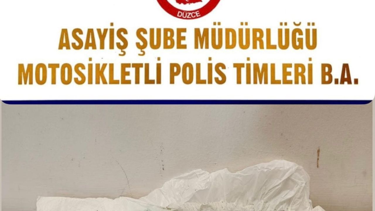 Düzce'de Yunus ekipleri Ağa Mahallesi'nde uyuşturucu satıcısını yakaladı