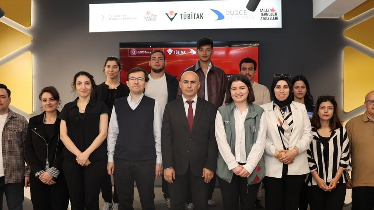 Düzce Üniversitesi'nde 'Haberleşme Ağları ve Transfer Edilen Bilginin Güvenliği' söyleşisi