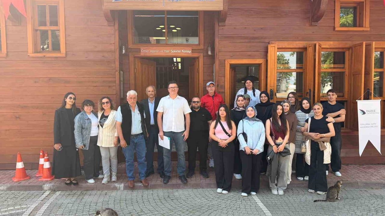 Düzce Üniversitesi'nde 'Sıcak Havalarda Nelere Dikkat Etmeliyiz?' semineri — UV ve sıcakla korunma önemi