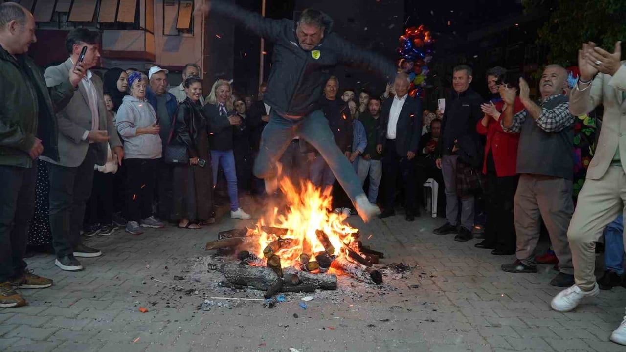 Edremit'te Hıdırellez: Turhanbey ve Gaziilyas Mahallelerinde Geleneksel Şenlik