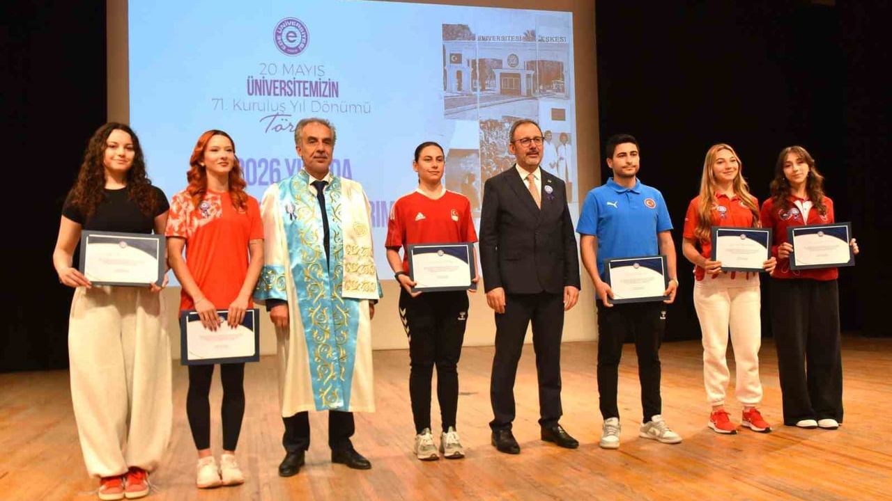 Ege Üniversitesi 71. Kuruluş Yıldönümünü Coşkuyla Kutladı