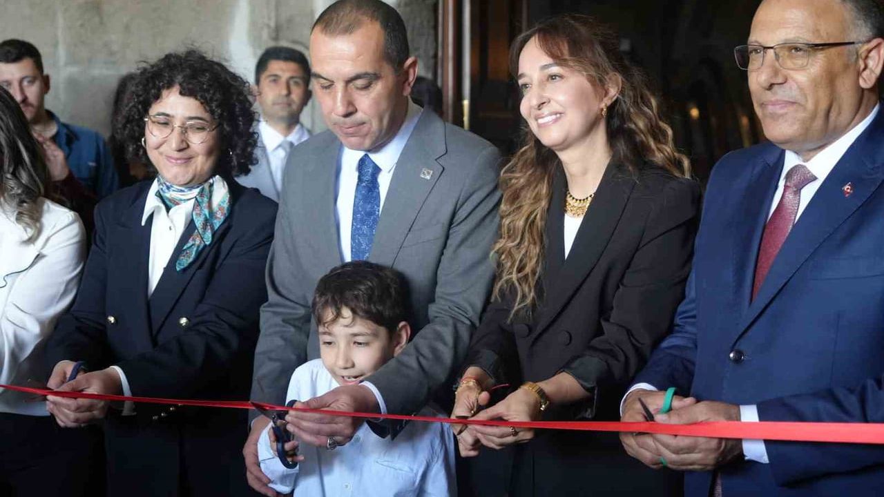 Ejder Kervansarayı’nda 'Nakş-ı Saray' Tezhip, Minyatür, Cam ve Çini Sergisi