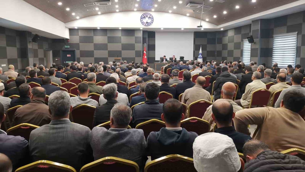 Elazığ'da din görevlileri mayıs toplantısında Kurban Bayramı hazırlıklarını değerlendirdi