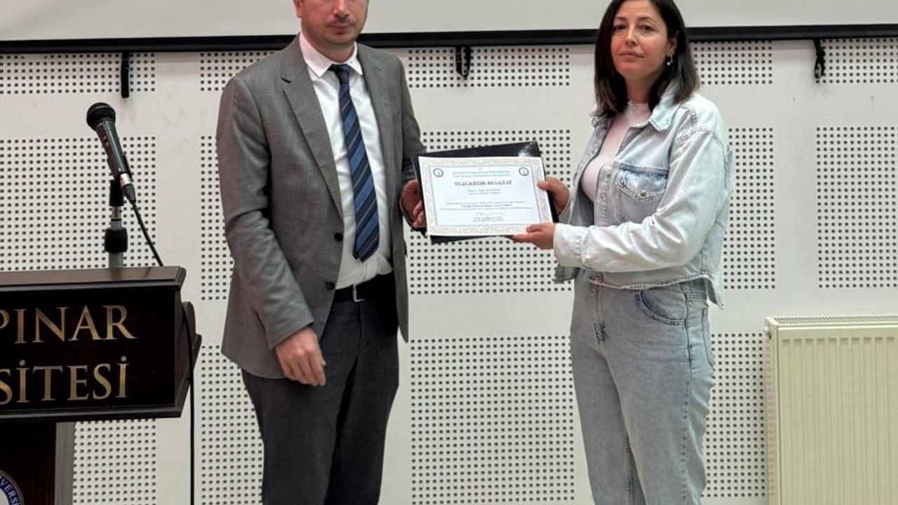 Emet MYO'da 'Geleceğe Dokunan Meslek: Çocuk Gelişimi' konferansı düzenlendi