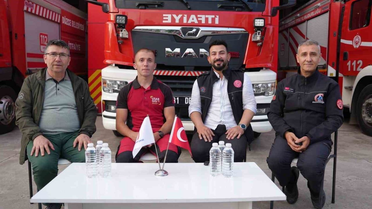Enkazdan 102 Saat Sonra Kurtarılan Mahmut Şahin ile Düzce'de Dayanışma ve Kardeşlik Buluşması