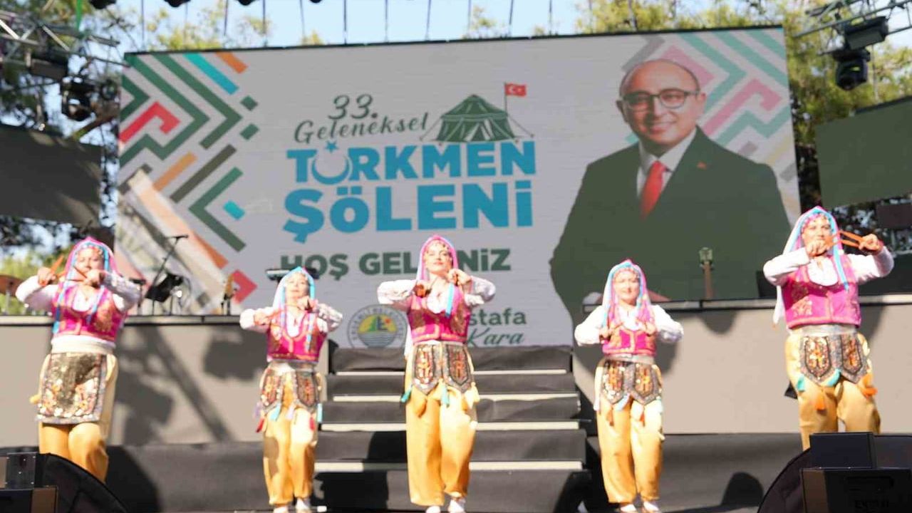 Erdemli'de 33. Geleneksel Türkmen Şöleni'ne Yaklaşık 50 Bin Kişi Katıldı