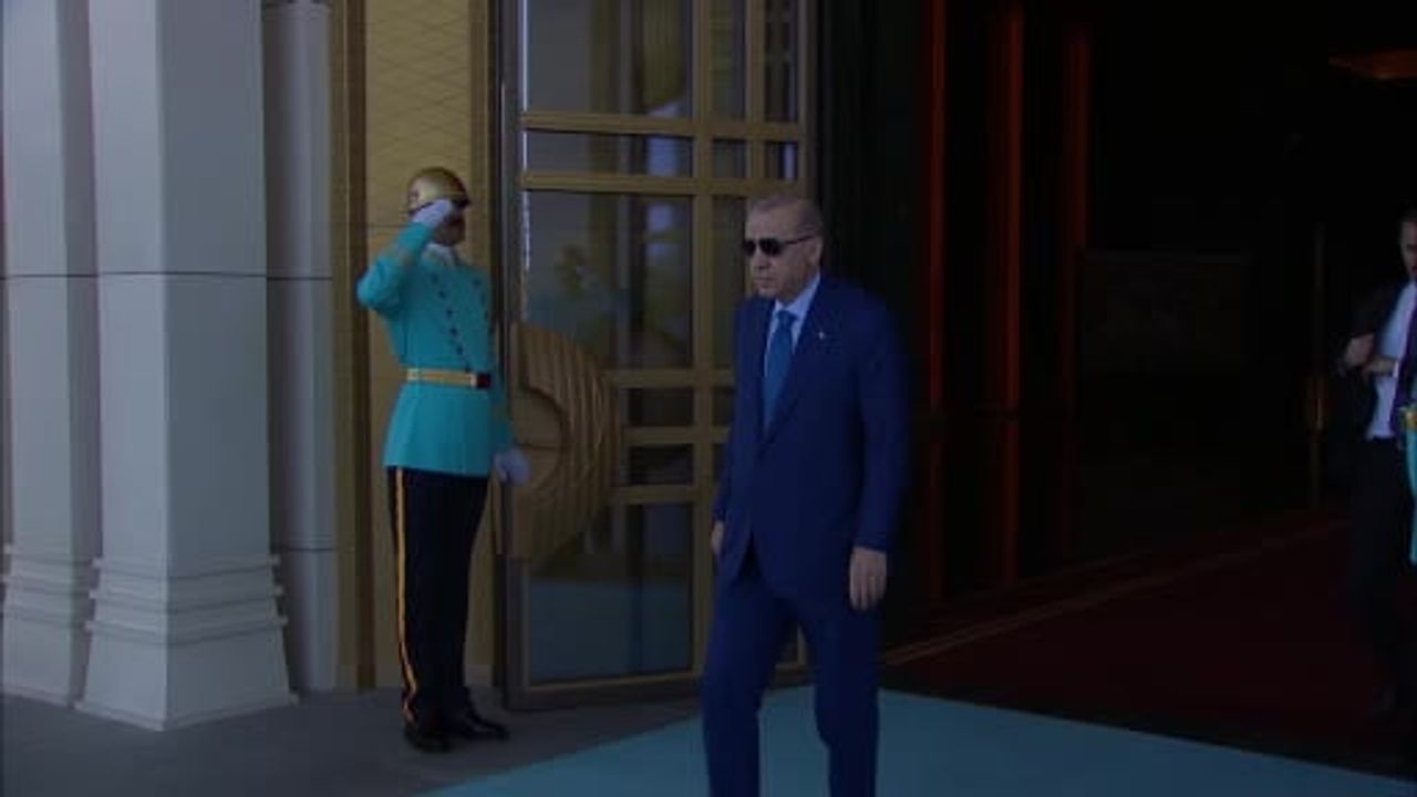 Erdoğan, Cezayir Cumhurbaşkanı Abdülmecid Tebbun’u Cumhurbaşkanlığı Külliyesi’nde Törenle Karşıladı