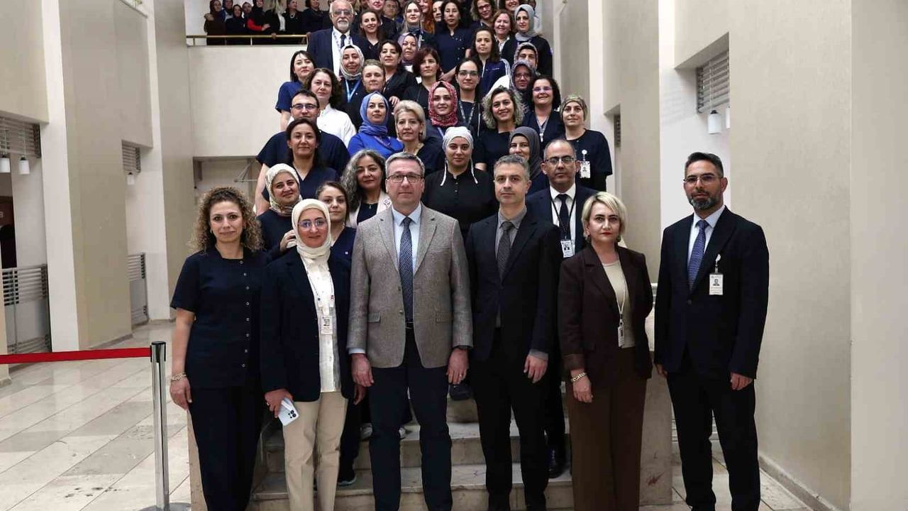 ERÜ Hastaneleri'nde Temel Ultrason ve Mekanik Ventilasyon kursları düzenlendi