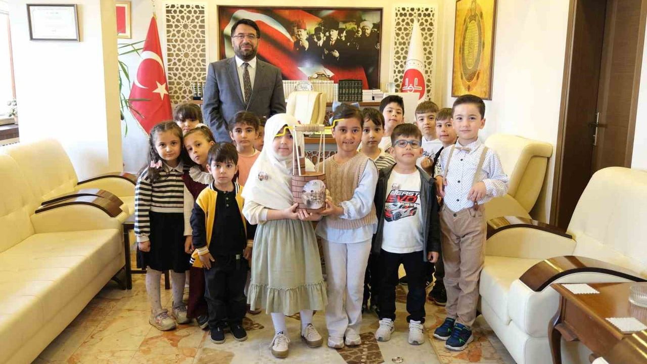 Erzincan'da 4-6 Yaşındaki Kur’an Kursu Öğrencilerinden Afrika'da Su Kuyusu İçin Bağış