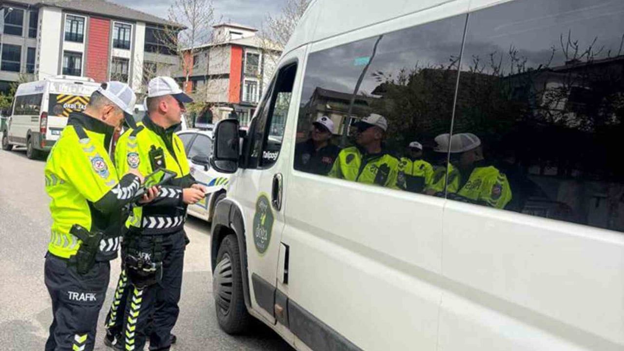 Erzincan'da okul çevrelerinde 'Güvenli Okul Uygulamaları' yürütüldü