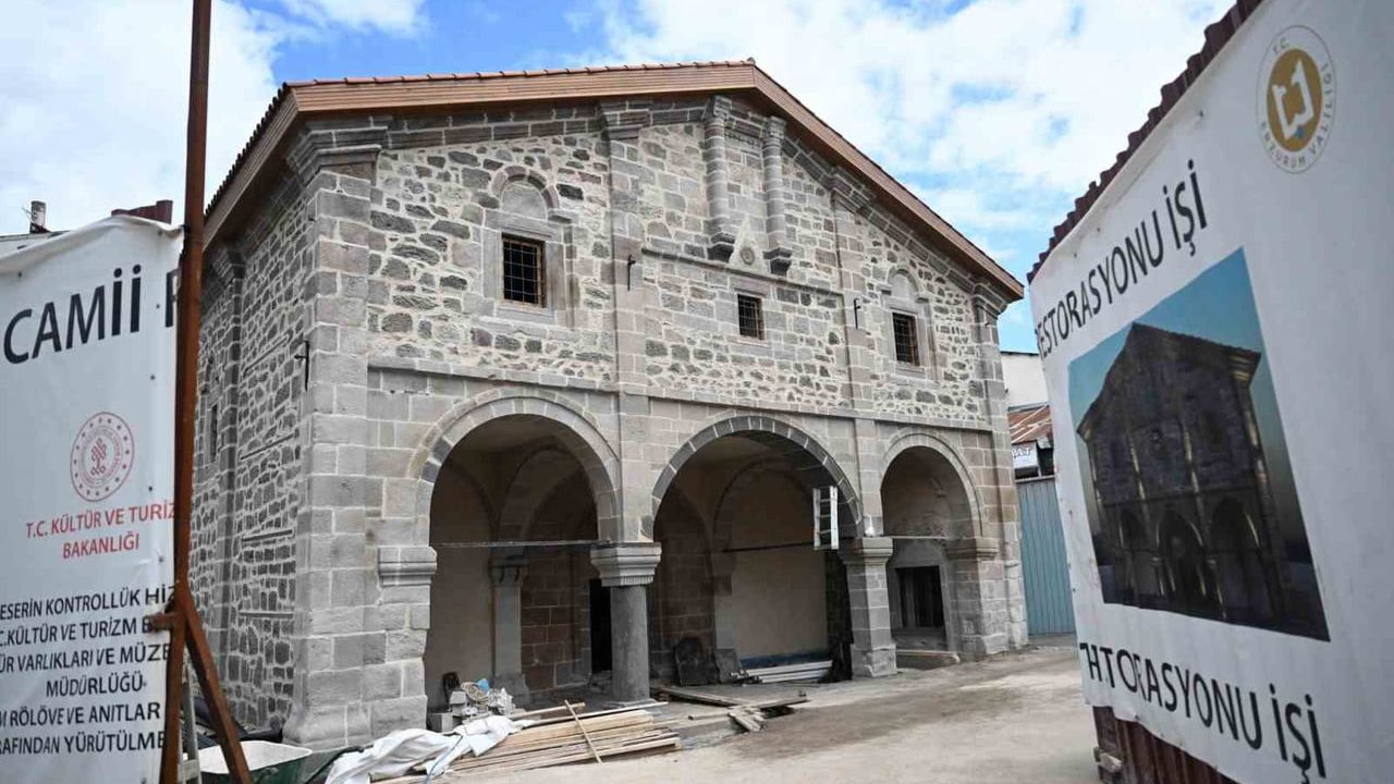 Erzurum'da Fetih Camii restorasyonu sona yaklaşıyor