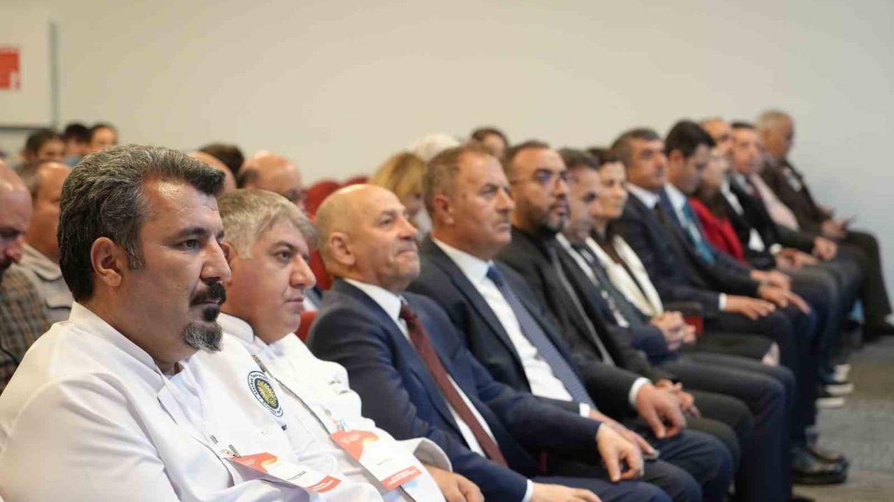 Erzurum'da Liseler Arası Türk Mutfağı Yarışması düzenlendi — Hamidiye Kız Mesleki Lisesi birinci oldu