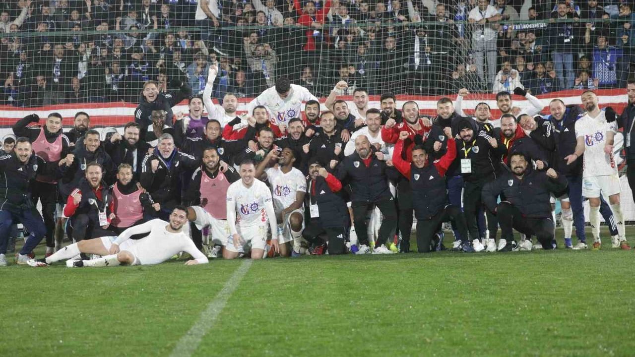 Erzurumspor FK, 1. Lig 2025-2026 sezonunu rekorlarla şampiyon tamamladı