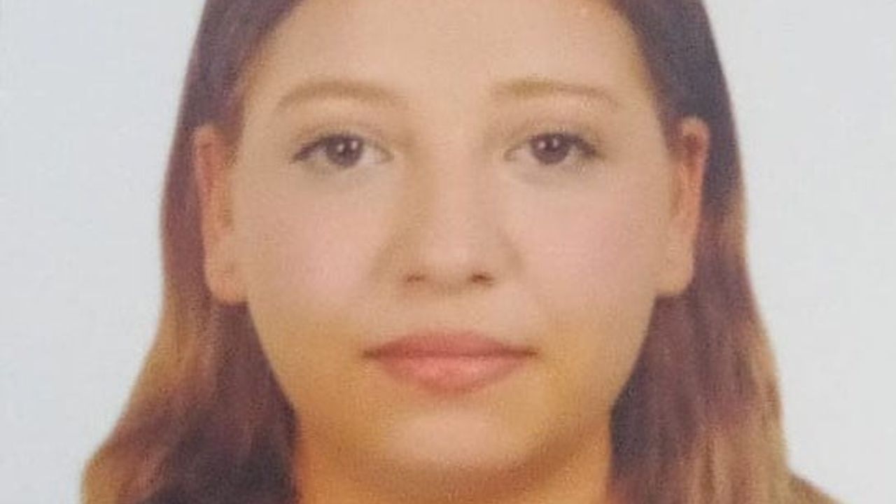 Eskişehir'de 15 yaşındaki Yağmur Aybaş kayboldu; aile 'kaçırılma tehdidi' iddiasında