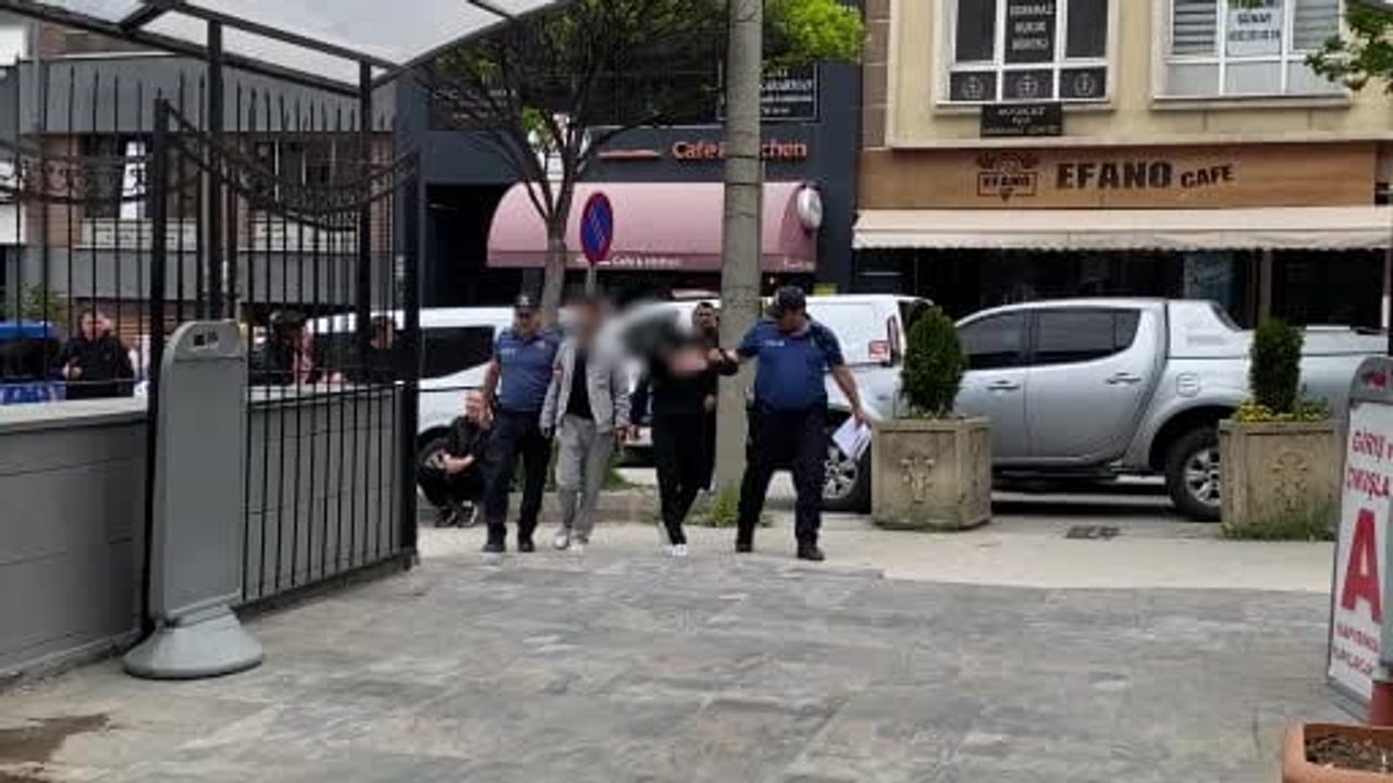 Eskişehir'de 73 yaşındaki dedesini bıçaklayan torun tutuklandı