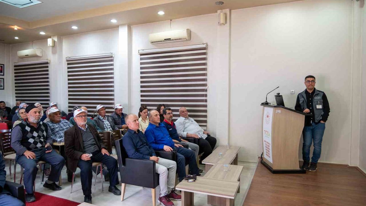 Eskişehir'den Konya'ya teknik gezi: İklim değişikliğine dayanıklı tarım uygulamaları incelendi