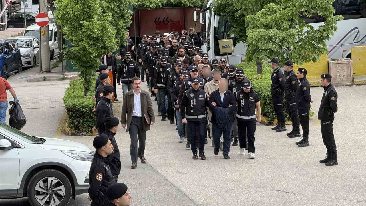 Eskişehir Tepebaşı Belediyesi'nde Paravan Şirketlerle Para Trafiği ve Sahte İmza İddiaları