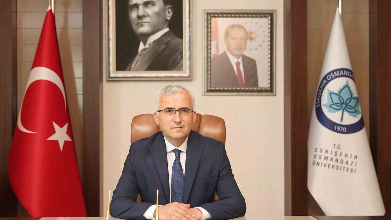 ESOGÜ Rektörü Prof. Dr. Kamil Çolak'tan 19 Mayıs Mesajı