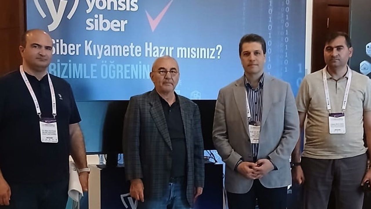 ETÜ, Kuşadası'ndaki Bilişim Sistemleri ve Teknolojileri Fuarı'nda dijital dönüşümü değerlendirdi
