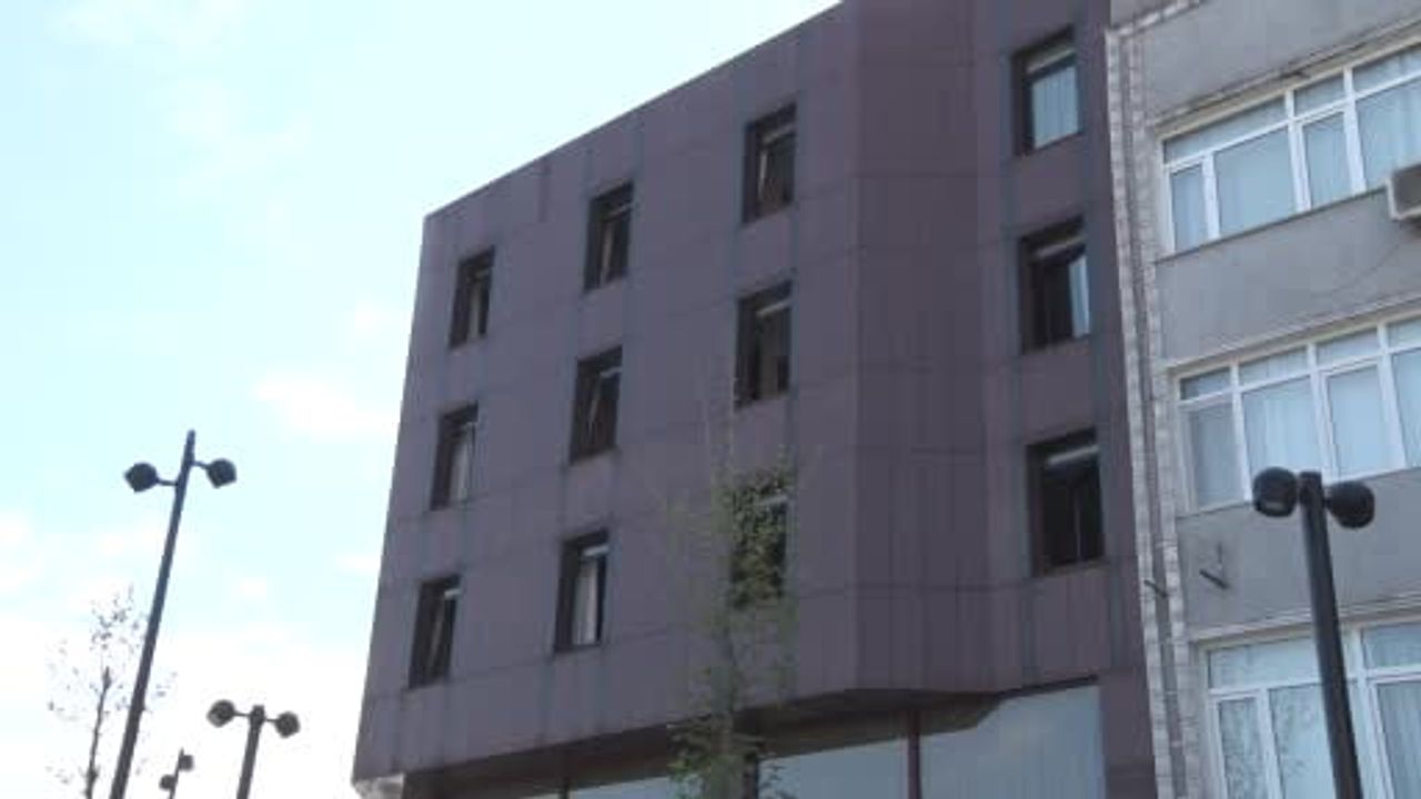 Fatih’te otel yangını: 32 yaşındaki kişi yaşamını yitirdi