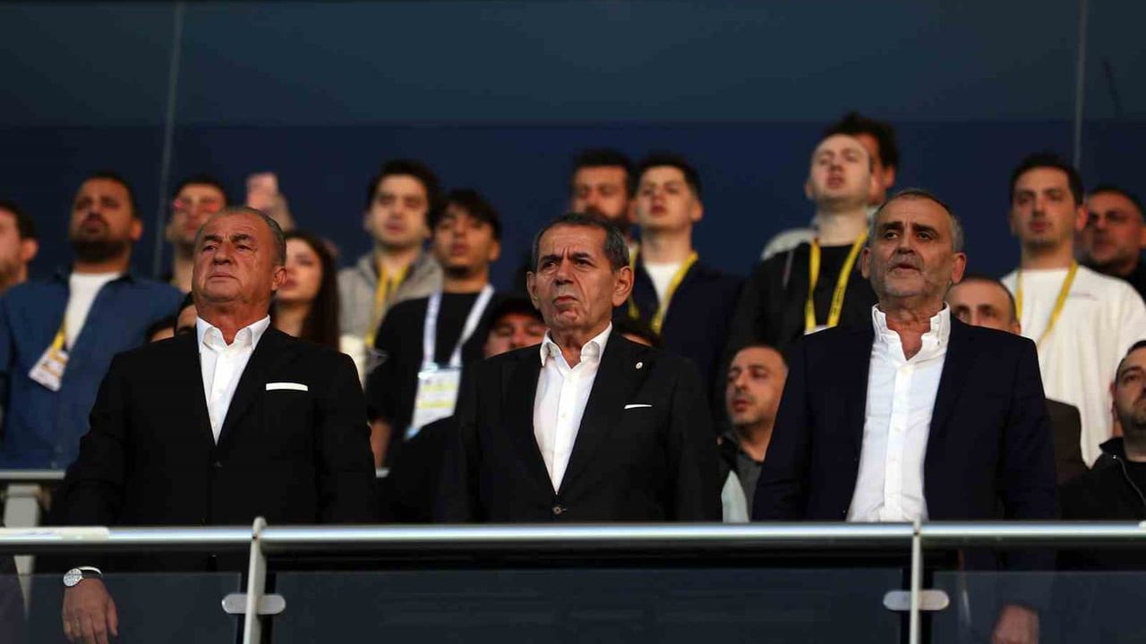 Fatih Terim, Trendyol Süper Lig 34. haftasında Kasımpaşa–Galatasaray maçını statta izledi