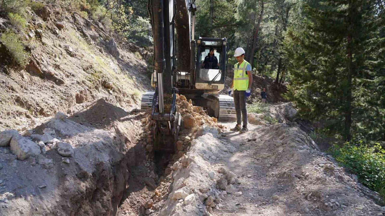 Fethiye'de Kirme ve Kozağaç içme suyu hatları 1.400 metre yenileniyor