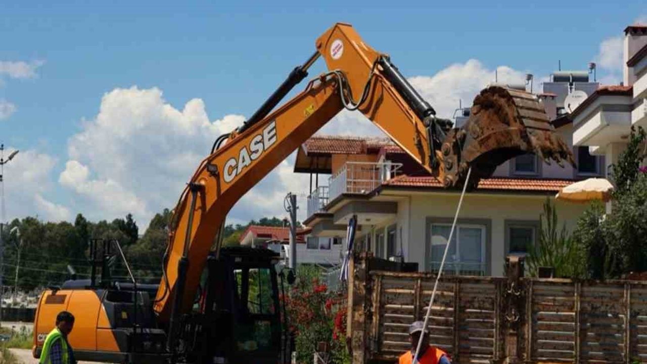 Fethiye Yeni Mahalle'ye 7 bin 600 metrelik kanalizasyon altyapısı kuruluyor