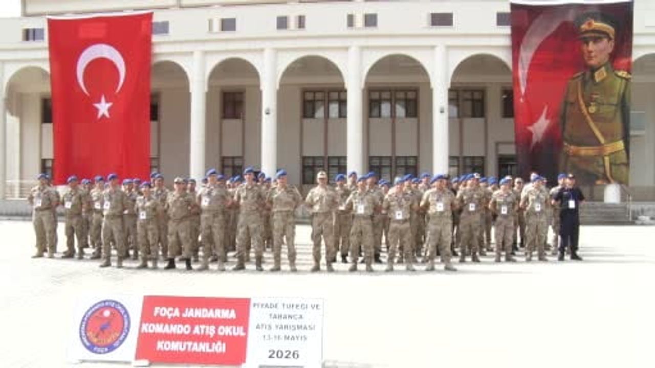 Foça'da Jandarma'nın Bölgesel Piyade Tüfeği ve Tabanca Atış Yarışması yarı finali tamamlandı