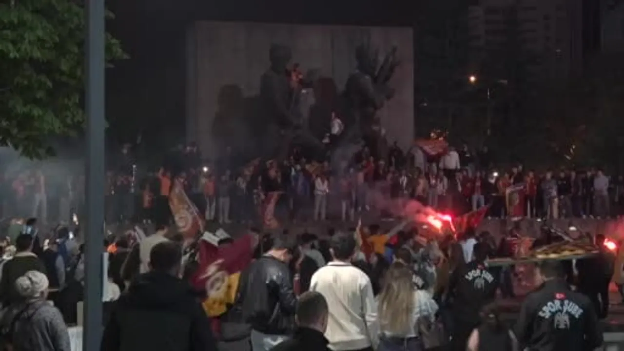 Galatasaray’ın 26. şampiyonluğu Ankara'da zurna, davul ve halaylarla kutlandı