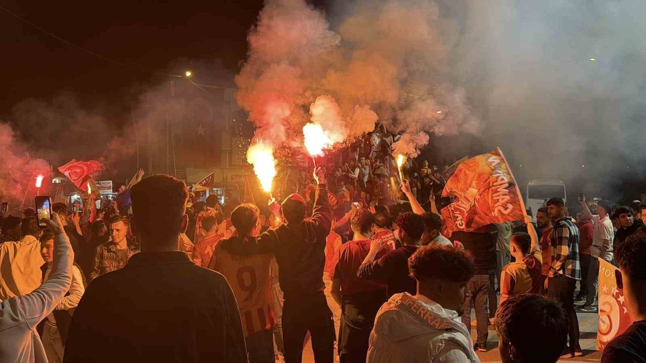 Galatasaray’ın şampiyonluğu Adıyaman’da coşkuyla kutlandı