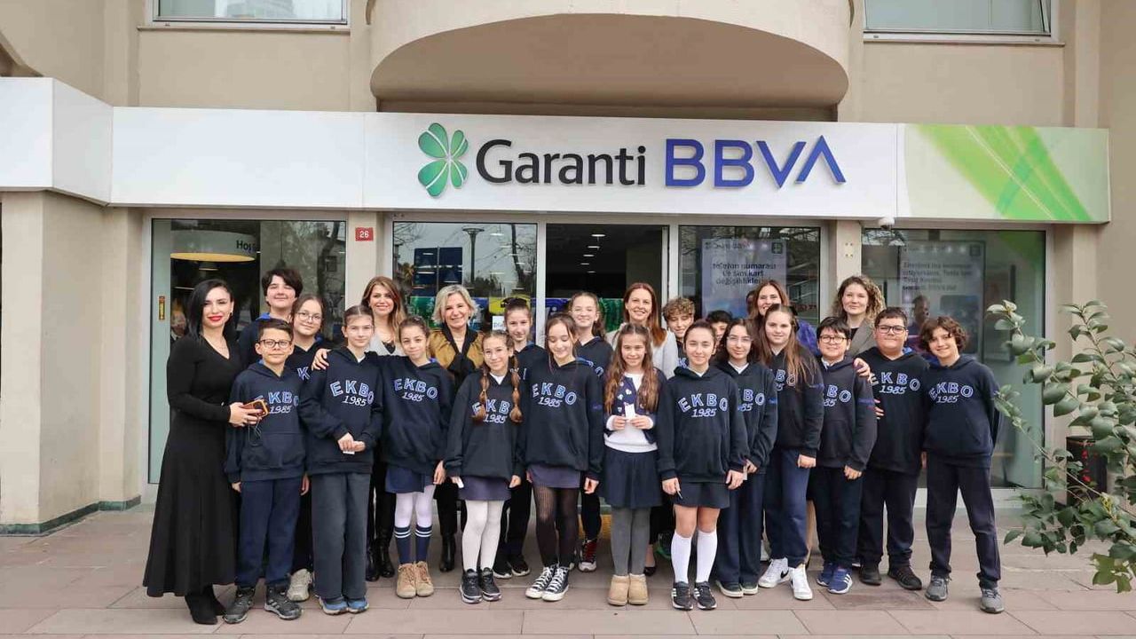 Garanti BBVA, Şube Ziyaretleriyle Öğrencilerin Finansal Okuryazarlığını Güçlendiriyor