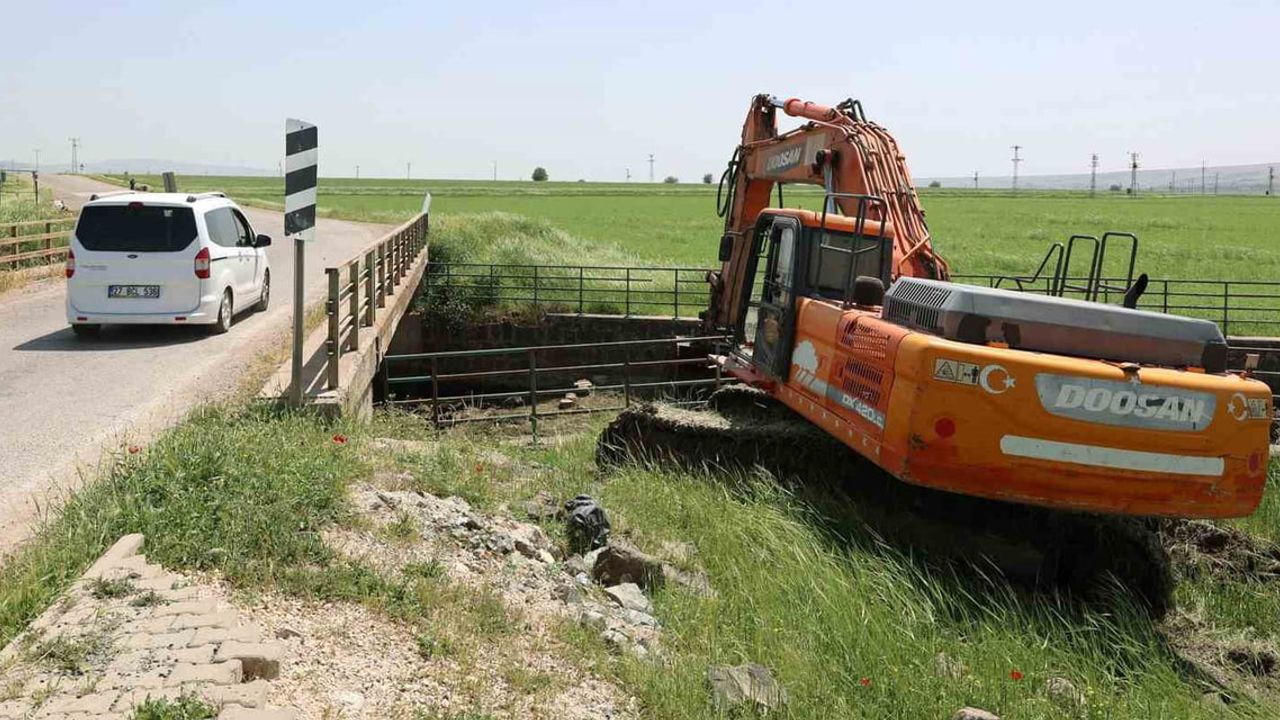 Gaziantep Büyükşehir Belediyesi, Araban'daki 'çapraz köprü' için yenileme çalışması başlattı