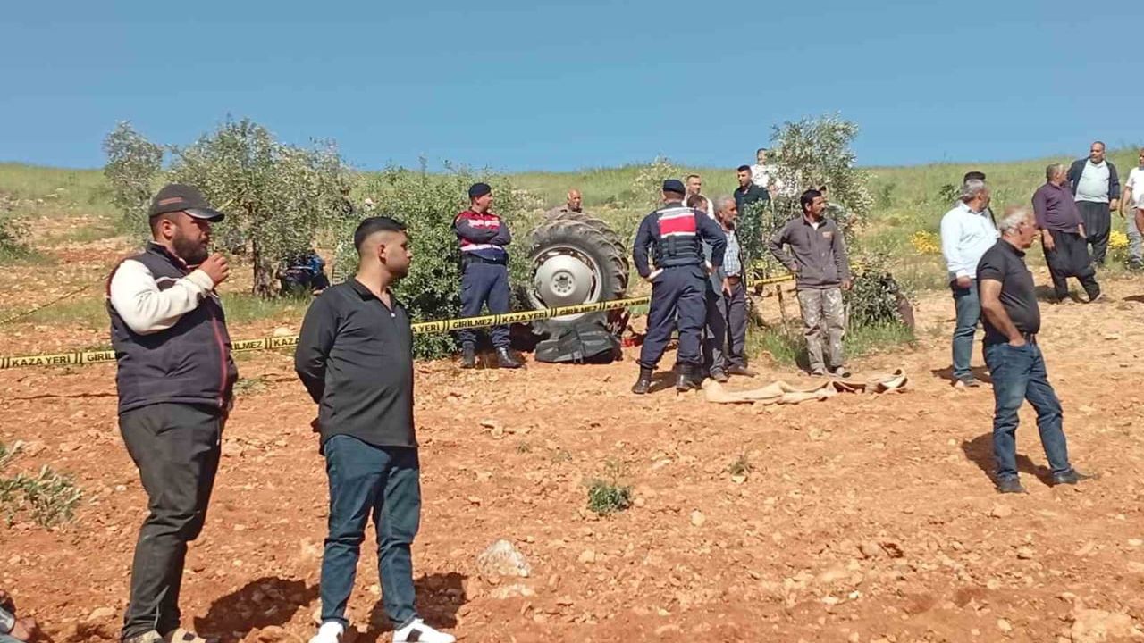 Gaziantep Nizip'te traktör devrildi: sürücü hayatını kaybetti