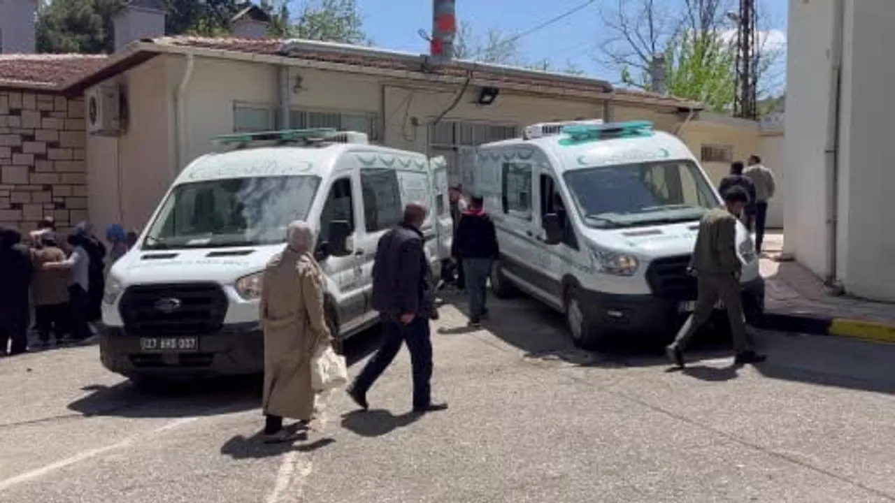 Gaziantep'te 21 yaşındaki genç komşusunun bıçaklı saldırısında hayatını kaybetti