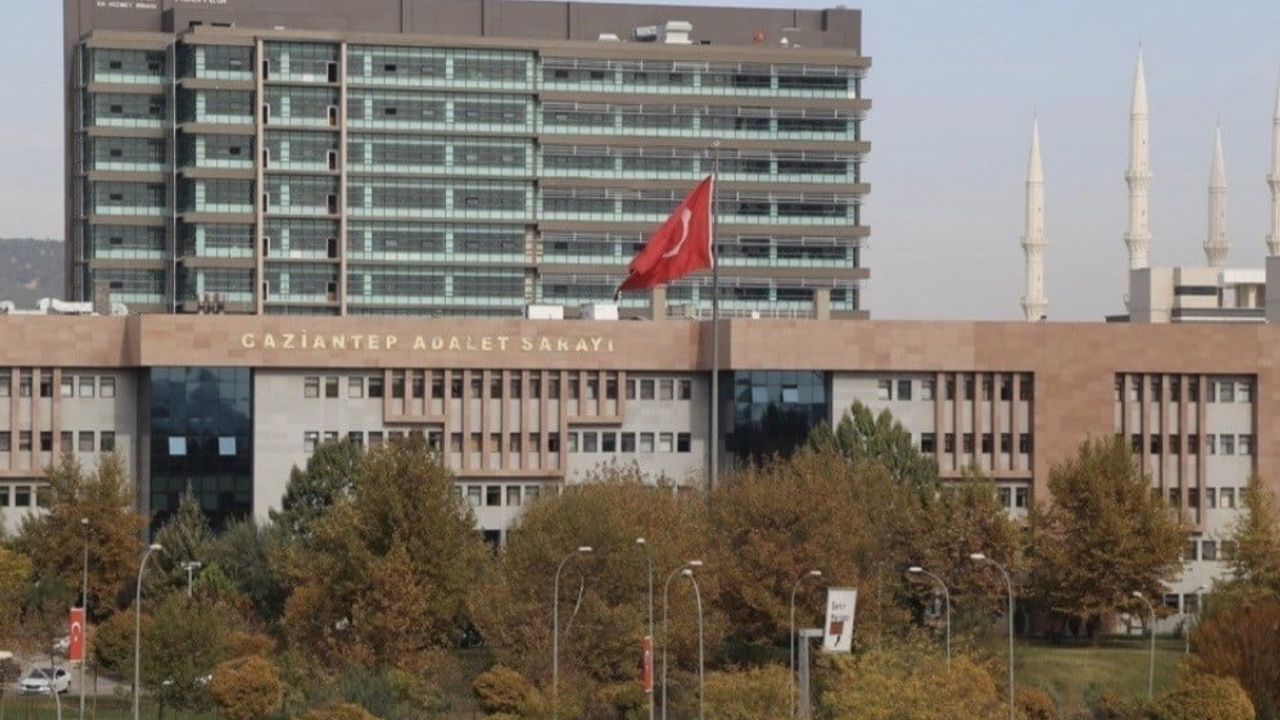 Gaziantep'te ağabeyini öldürmekle suçlanan Ahmet S. hakim karşısında
